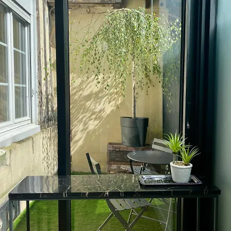 Apartment “l'atypique”-superbe Logement Avec Parking Prive