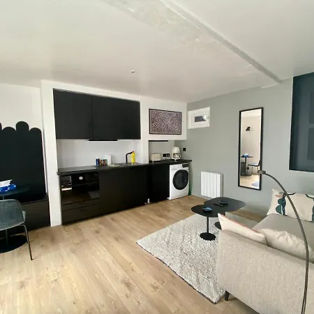Apartment “l'atypique”-superbe Logement Avec Parking Prive Rouen